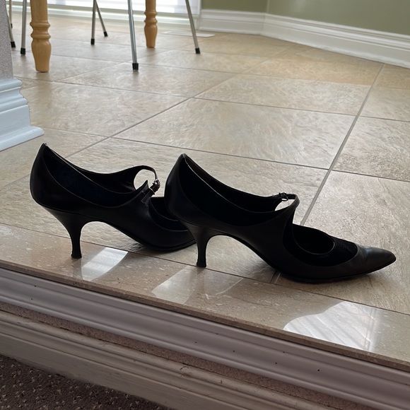 Ferragamo pumps, dual coloured size 10, very good condition - Picture 2 of 3
